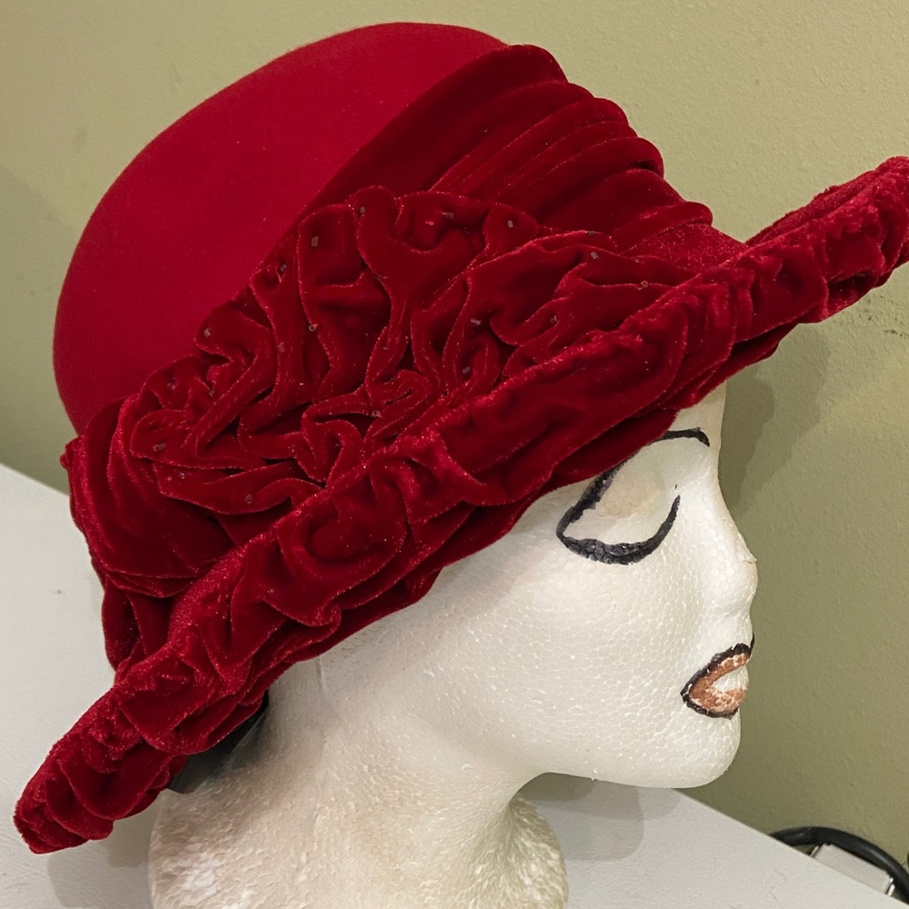NWT Beautiful Velvet Dress / Church Hat by Plaza Suite